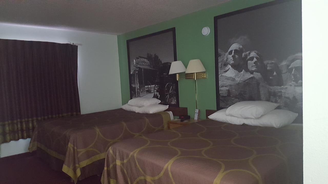 Super 8 By Wyndham Airport I90 Hotel Sioux Falls Exterior foto