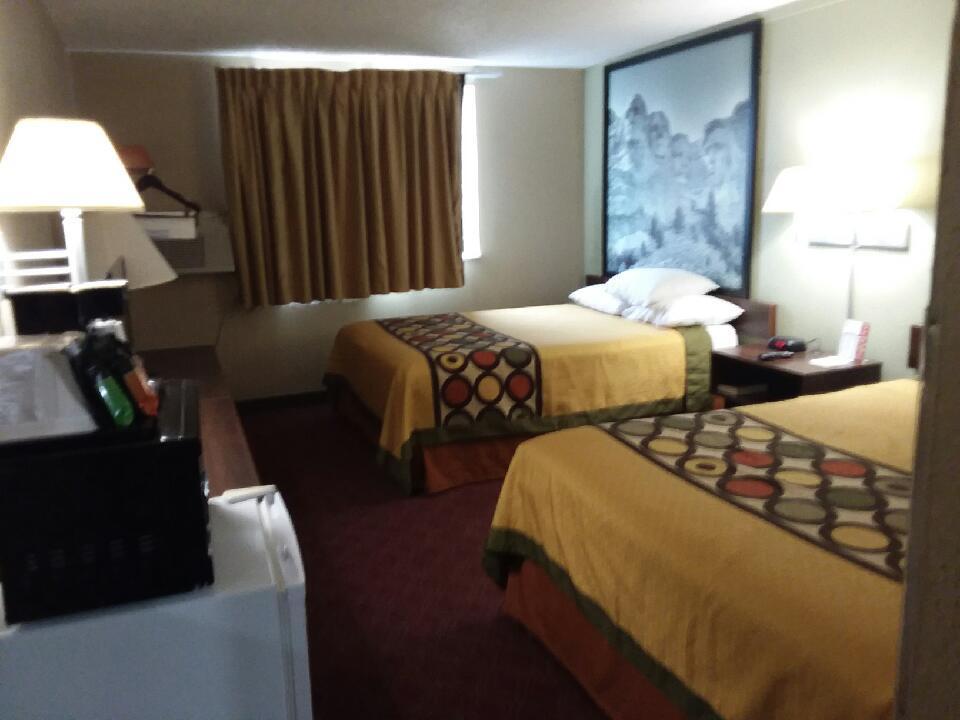Super 8 By Wyndham Airport I90 Hotel Sioux Falls Exterior foto